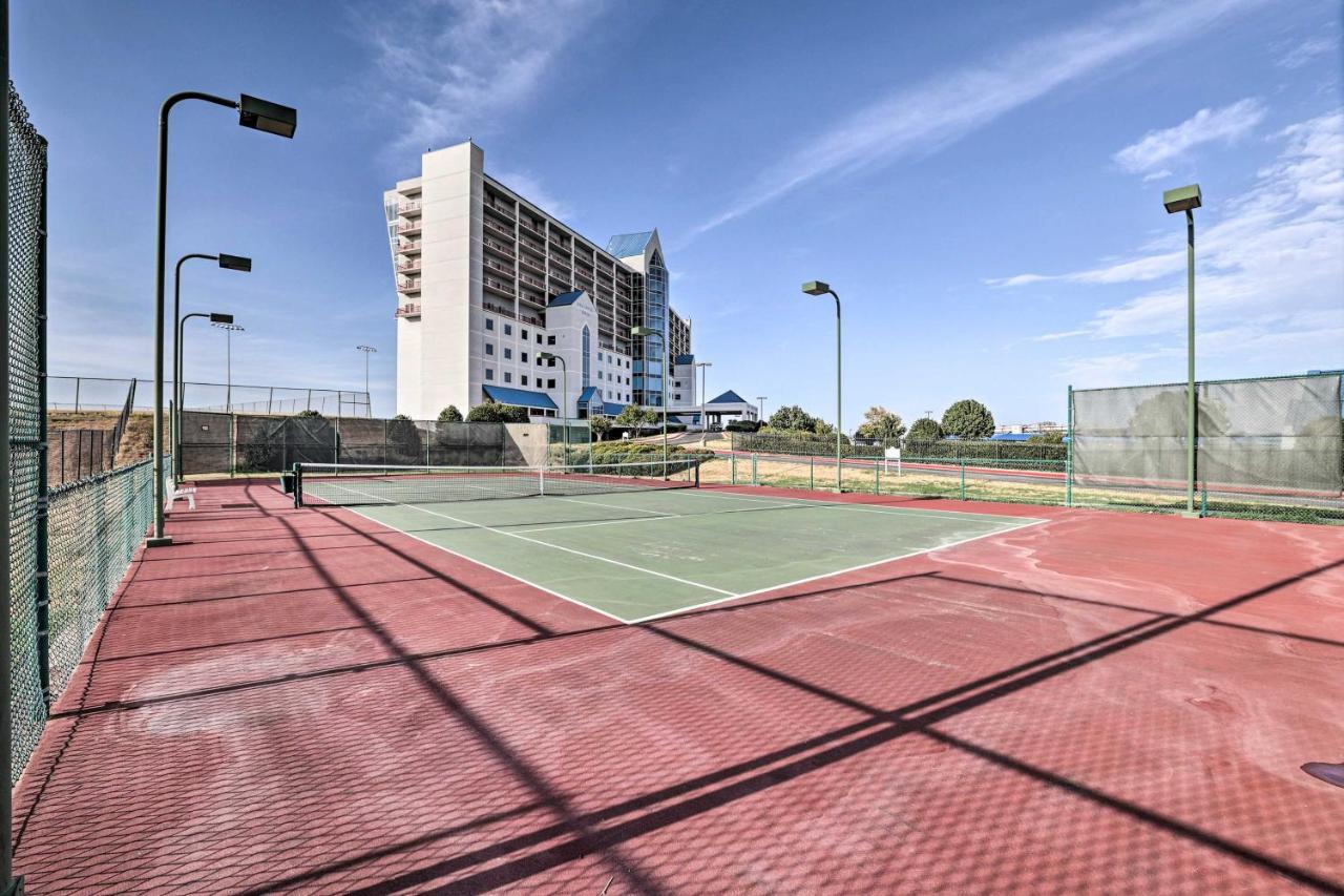 Fort Worth Condo With Racetrack Views And Pool Access Exterior foto