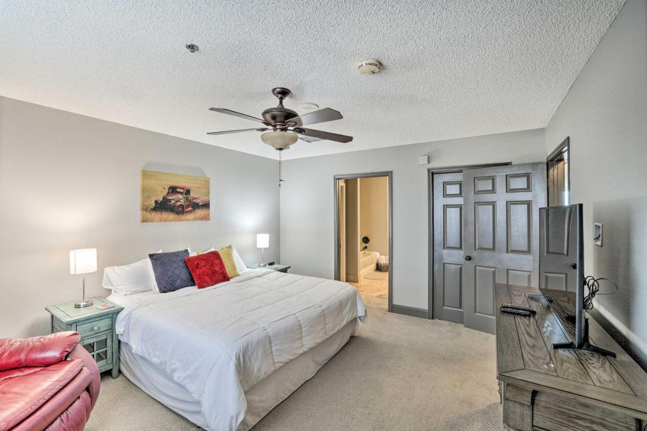 Fort Worth Condo With Racetrack Views And Pool Access Exterior foto
