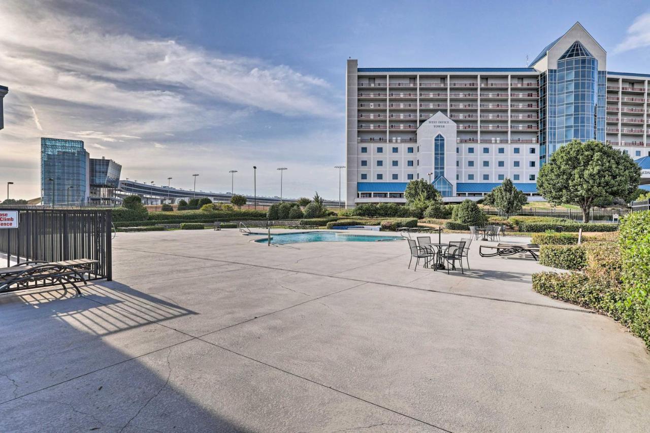 Fort Worth Condo With Racetrack Views And Pool Access Exterior foto